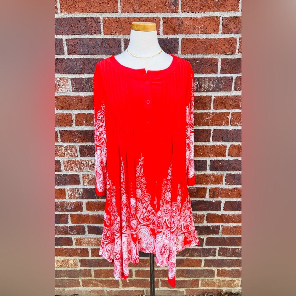 Red/White Tunic